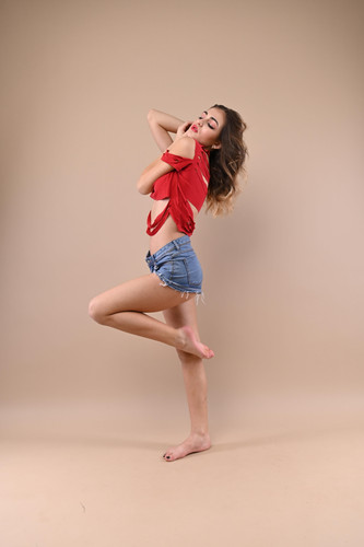 Anastasia K RED Torn (353).jpg