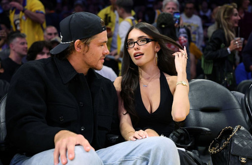 madison beer and justin herbert at minnesota timberwolves vs los angeles lakers game at crypto.com a.jpg