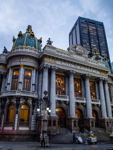 A alma encantadora em cultura das ruas. 🎭🎭Ótimo domingo a todos! (Bom dia) Theatro municipal R.jpg