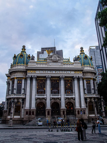 A alma encantadora em cultura das ruas. 🎭🎭Ótimo domingo a todos! (Bom dia) Theatro municipal R (5).jpg