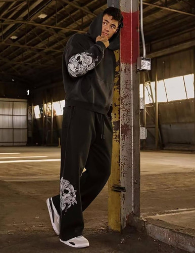 pantalones deportivos holgados 2.jpg