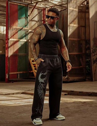 pantalones deportivos holgados 40.jpg