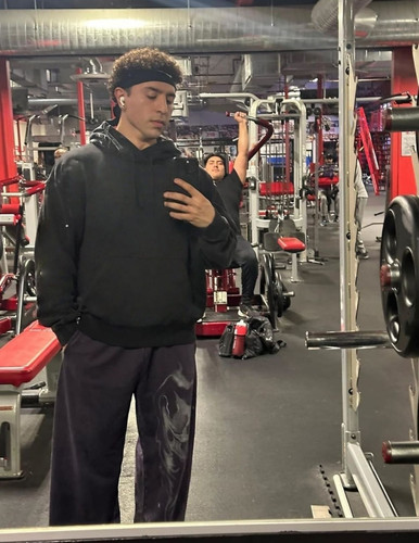 pantalones deportivos holgados 67.jpg