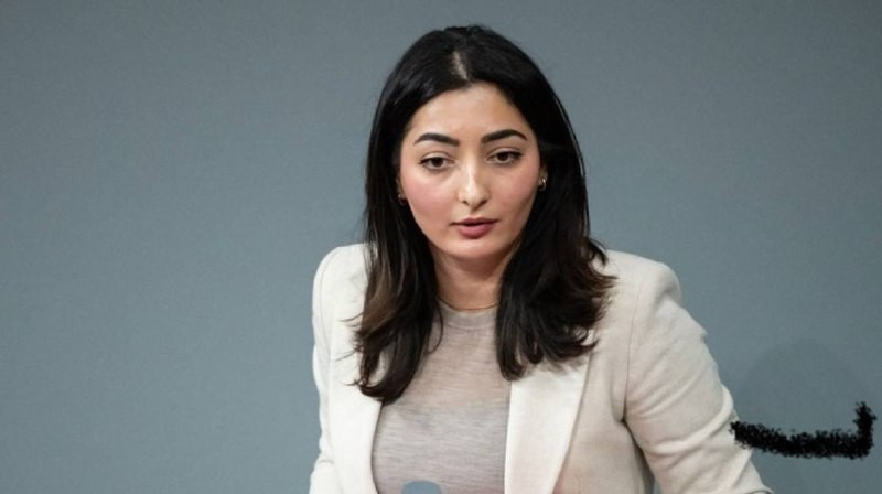 وزيرة التنمية الألمانية: الحكومة الألمانية تعتزم حماية السلطة من الانهيار المالي عبر تقديم مساعدات طارئة. وكالة الأنباء الألمانية: برلين تدرس تقديم 30...