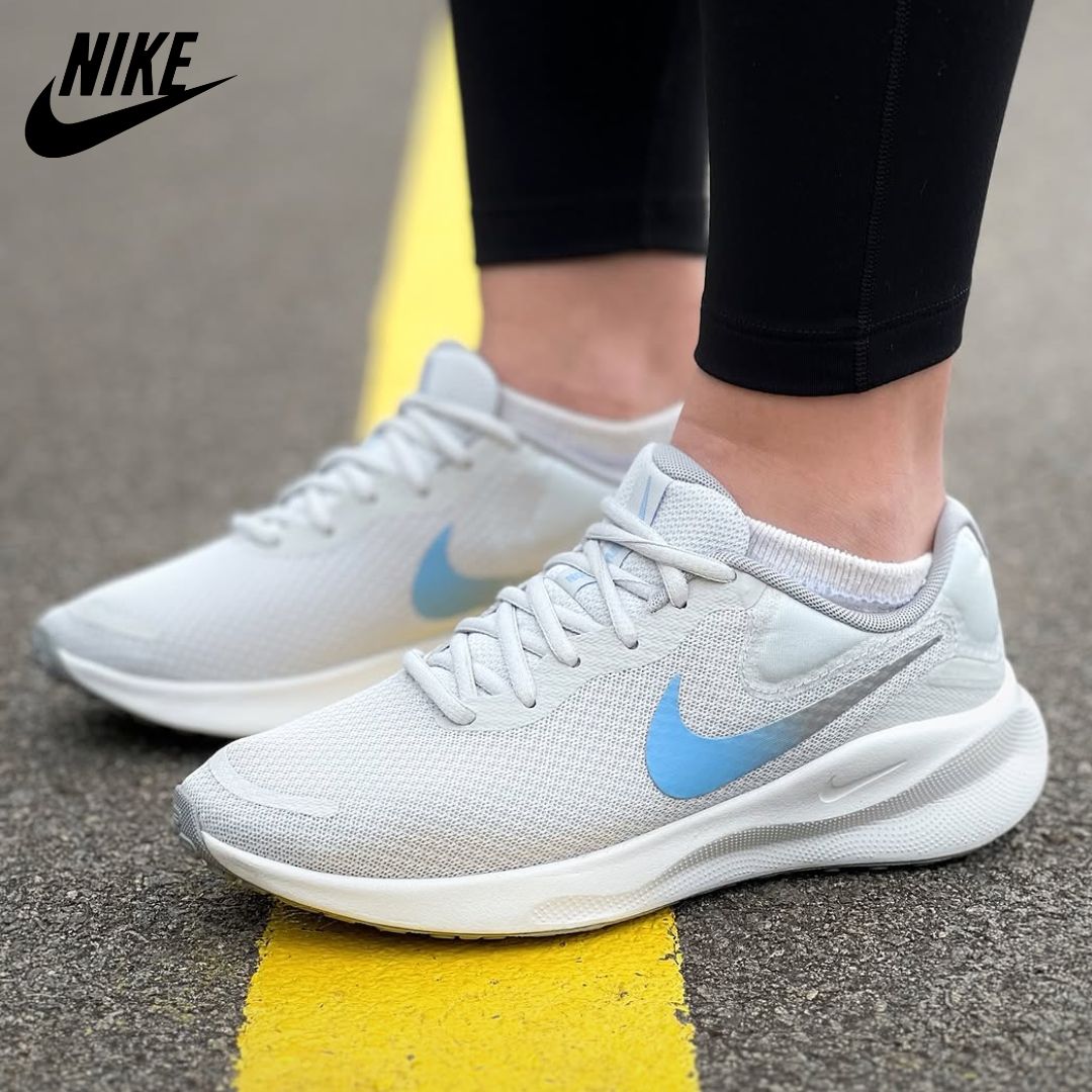 Tênis Nike Revolution 7 Feminino – Cinza