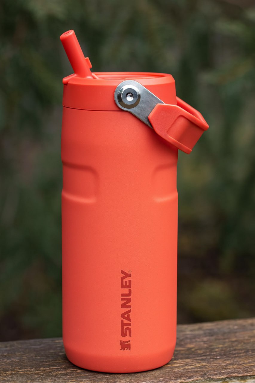 Stanley – Garrafa de Água Aerolight Flip Straw, Canudo Integrado, Abertura Grande, Aço Inoxidável Leve, 473ml Hot Coral