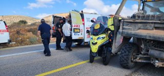 صورة من موقع حادث إطلاق النار بالقرب من مستوطنة 'ملاخي هشالوم' بين رام الله ونابلس....