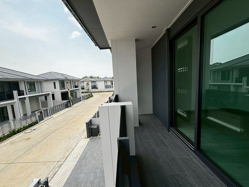 m800x1200 (9).jpg