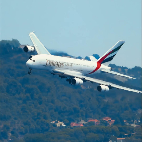 rmdF5 ZRyz8m9Y9o.jpg