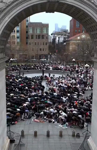 j Z5DYvPTtAj0x3r.jpg