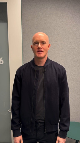 UgxJXqmTY gShrhz.jpg