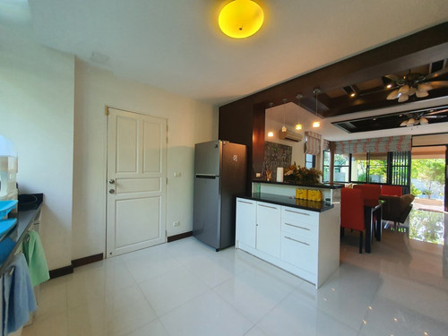 S 7299124 0.jpg