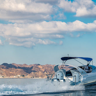 Muscat Boat Tours: Explore Oman’s Stunning Coastline.jpg