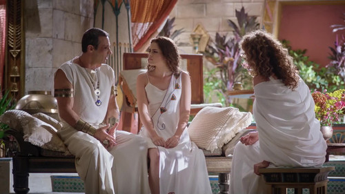 A.Vida.de.Jo.S01E03.1080p.UNV.WEB DL.AAC2.0.H.264 Asy 005.jpg