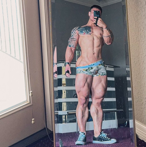 mike gym 992 1730665051 3493394109207984233 2071238041.jpg