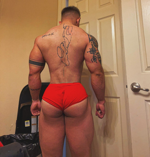 mike gym 992 1708900143 3310816827327417108 2071238041.jpg