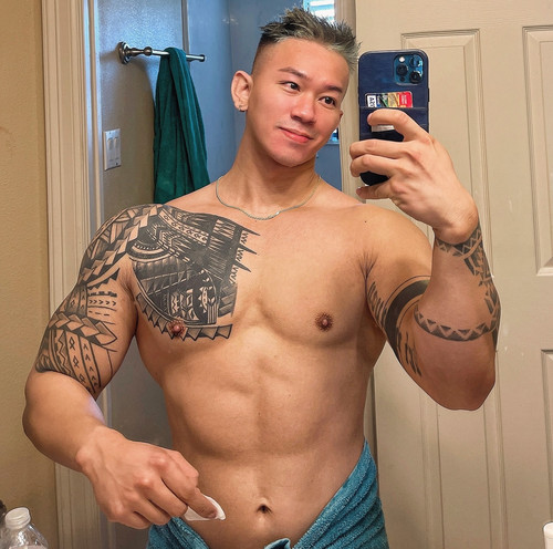 mike gym 992 1722652272 3426178045012504721 2071238041.jpg