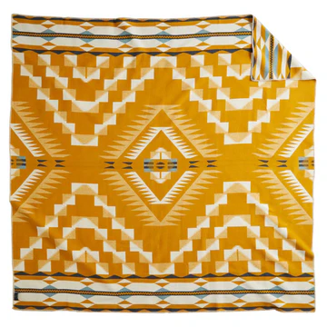pendleton throw blanket.webp