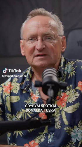 UwJolSnL2Ow0AcCb.jpg