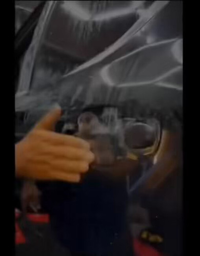 hlJaymlmkzHR8CcV.jpg