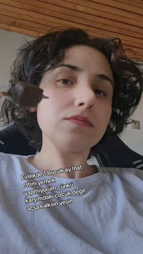 St1TKaPEo4DFQ Lg.jpg