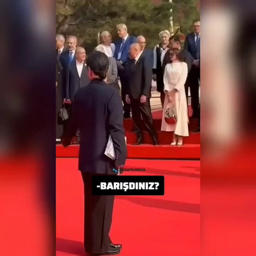 68bObBOHZSvMkWor.jpg
