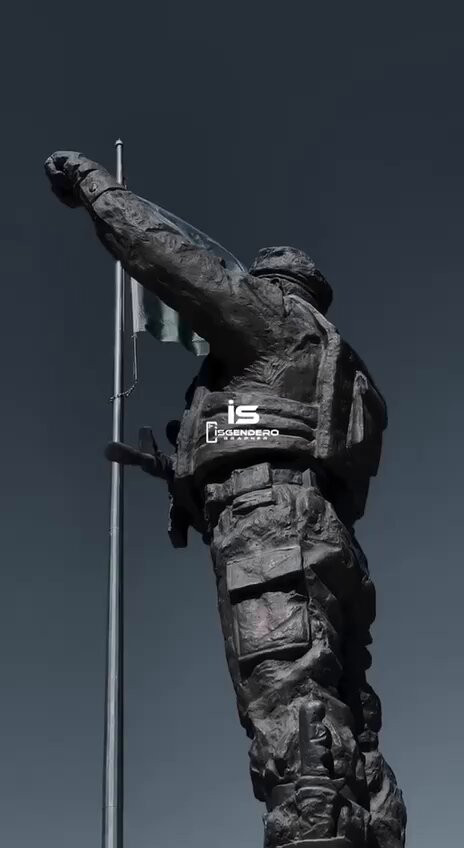 eiOz1hsDs6git3It.jpg
