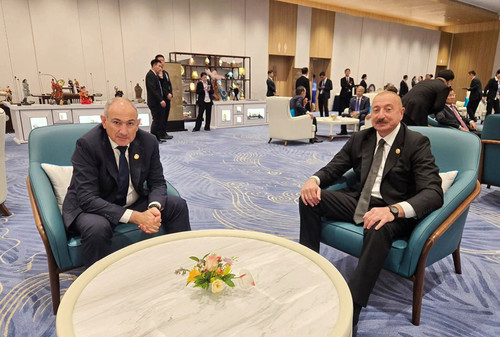 GzwH9JvXMAAo64I.jpg