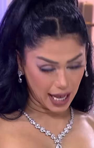 IBiSv7Cc5H2ytvPo.jpg
