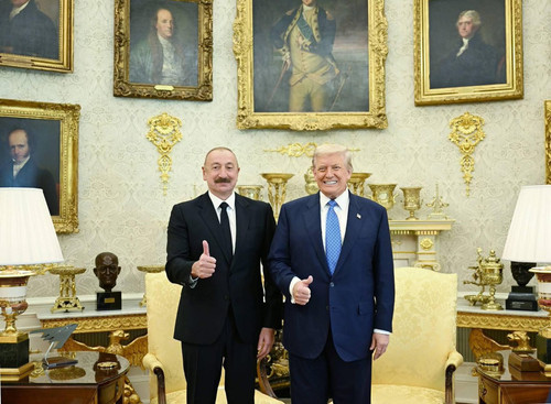 Gx7dfAHWUAAF8Lm.jpg