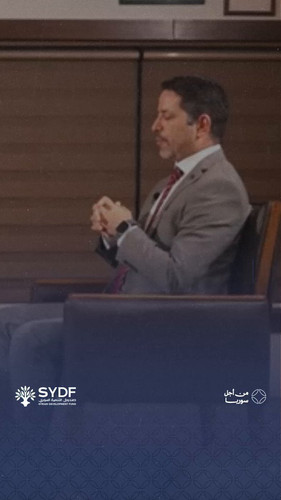 vUgIfKfRu2czTggS.jpg