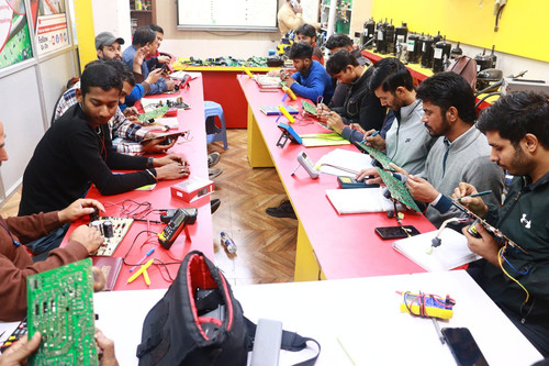 Ac PCB Repairing Institute in Delhi.jpg