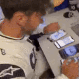twitter 1985544483661095166.gif