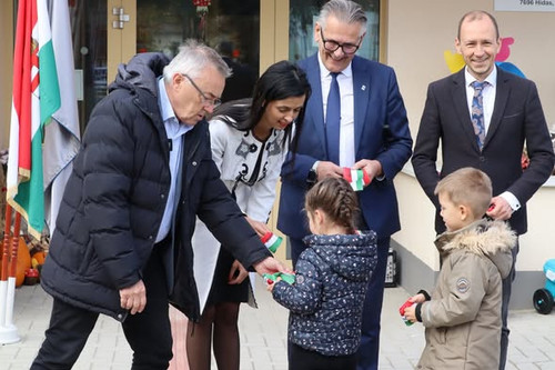 577675692 1206456401296674 8950101117802347947 n.jpg?stp=dst jpg s590x590 tt6& nc cat=101&ccb=1 7& n.jpg