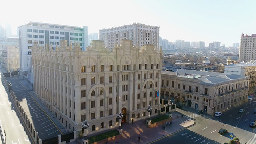 E1gcu A0 st02nQ7.jpg