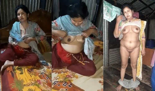 Exclusive Indian Bhabhi Shows Her Boobs Vdo