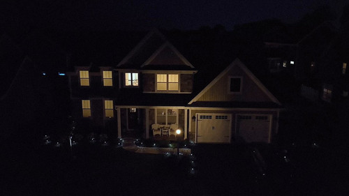 ZF1 OFL6OBVxEAP8.jpg