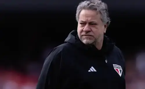 São Paulo não renova com Leandro e dá chance a joia da base em nova temporada no gol