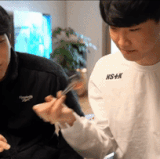 1762590565240.gif