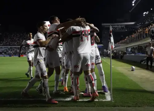 São Paulo x Bragantino; veja onde assistir e provaveis escalações!