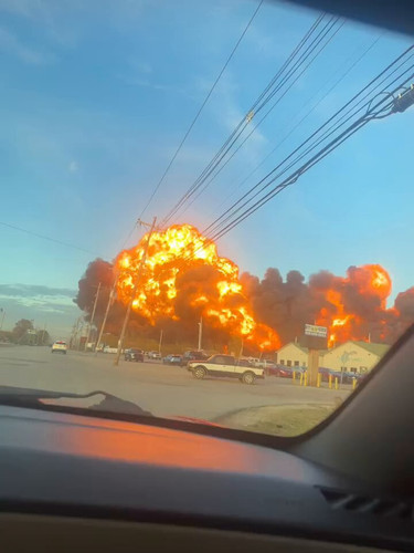 P3J 2aHMEvR3KF6Q.jpg