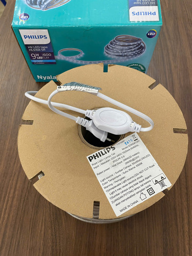 kham pha giang sinh lung linh ngay cung den led day trang tri philips hv hls168 50m 9w m 830 550lm g.jpg