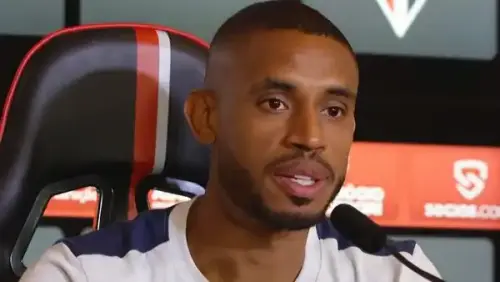 Vai demorar para se recuperar? André Silva projeta volta só em 2026 e trava a chance de cirurgia