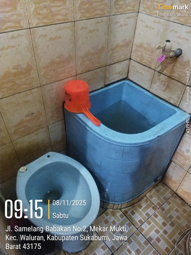 WC.jpg
