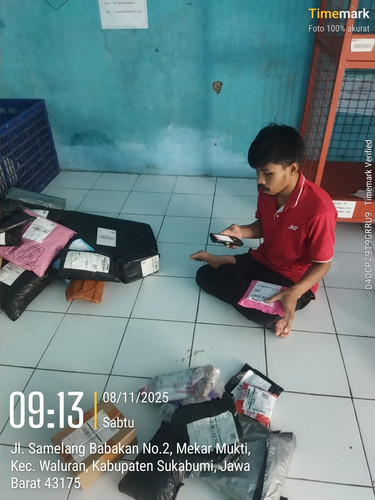 KARYAWAN.jpg