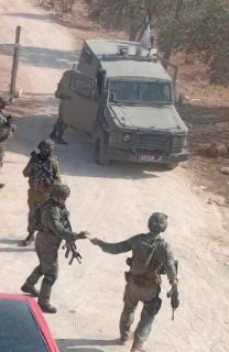 قوات الاحتلال تواصل اقتحام قرية المغير شرق رام الله...
