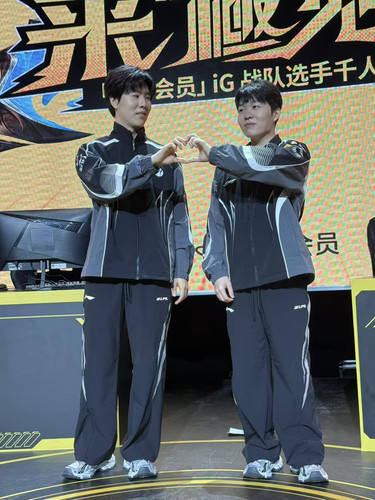 163308 livephoto.jpg