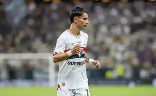 Ferreira brilha no São Paulo, iguala marca de gols da temporada passada e promete mais ação