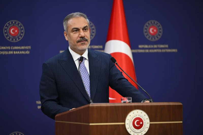 وزير الخارجية التركي: نواصل النقاش مع شركائنا بشأن المقترح الذي سيتم تقديمه إلى مجلس الأمن بخصوص غزة. الجانب الفلسطيني ملتزم باتفاق وقف الحرب في غزة ل...