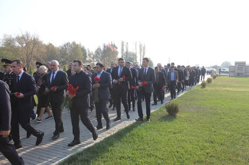 578272503 1140413388276833 9127533124542502156 n.jpg?stp=dst jpg s590x590 tt6& nc cat=103&ccb=1 7& n.jpg